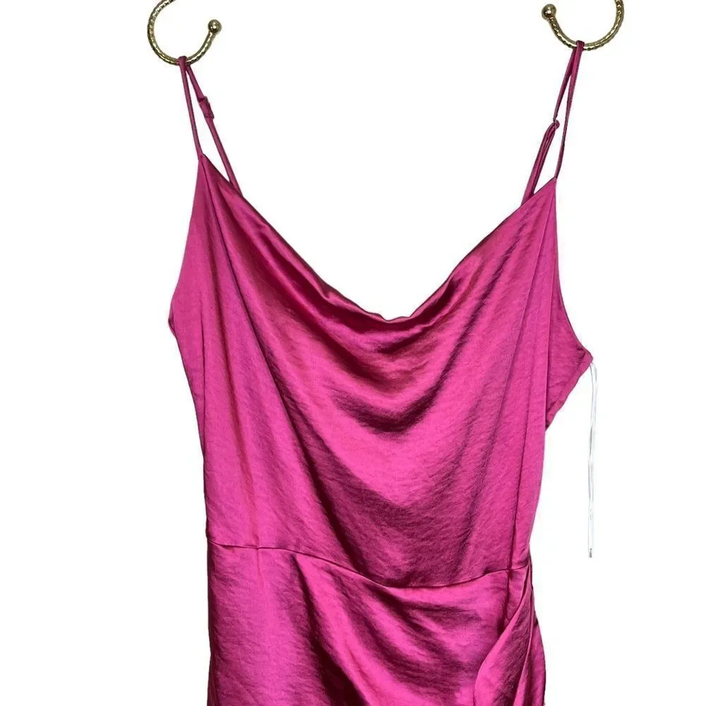 NEW Elliatt Jacinda Dress in Berry Size Medium - Picture 5 of 14